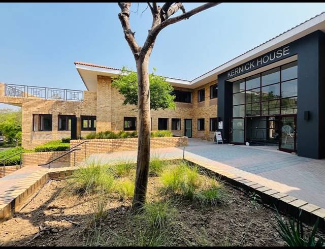 1,460M² OFFICE TO LET IN VORNA VALLEY